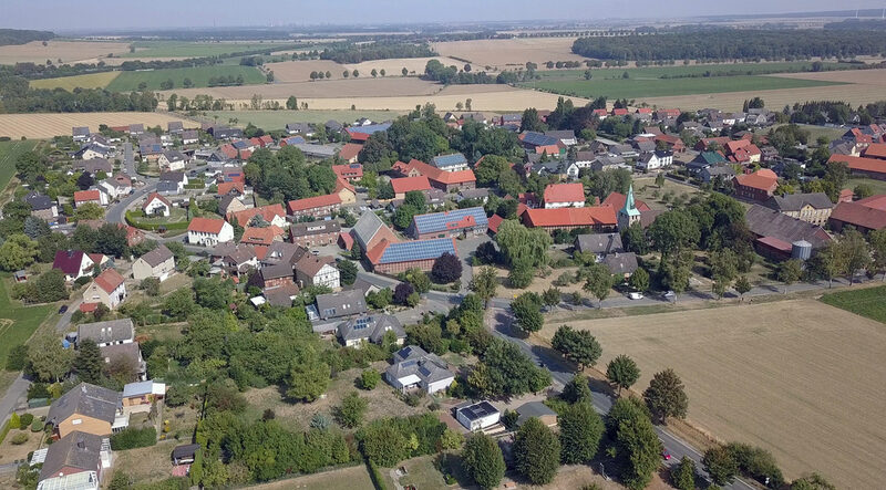 Groß Mahner von oben.