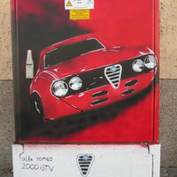 Der Alfa Romeo leuchtet am Pappeldamm 15.