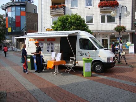 Infobus der Abfallberatung in Lebenstedt