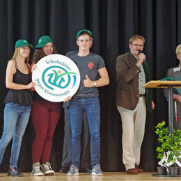 Oberbürgermeister Frank Klingebiel bedankte sich bei den Schülern für ihr Engagement. (Foto: Kranichgymnasium)