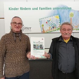Links der Behindertenbeauftragte Frank Schimkat und rechts der Vorsitzende des Beirats f. Menschen mit Behinderungen Hans-Werner Eisfeld.