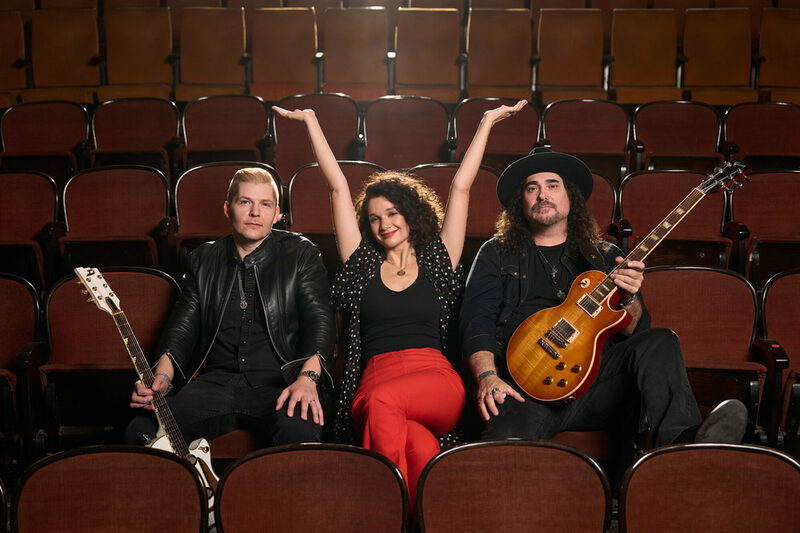 Alastair Greene, Eric Johanson und Katarina Pejak treten bei der Blues Caravan Tour auf.