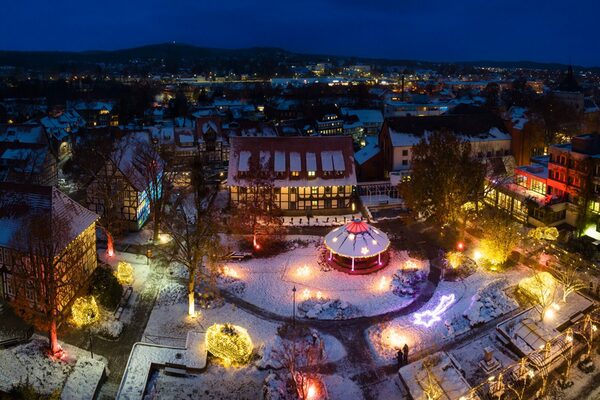 Der Rosengarten im Lichterzauber 2023.