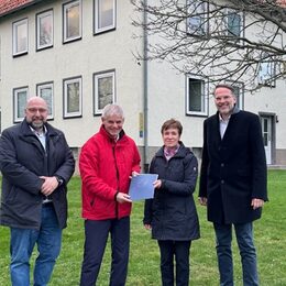 Von links: Erster Stadt Eric Neiseke, Oberbürgermeister Frank Klingebiel, Dezernatsleiterin Astrid Paus und Stadtbaurat Michael Tacke.