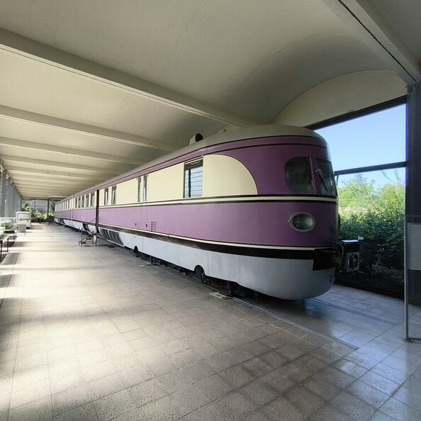 Einer der Züge, die am Tag des offenen Denkmals im Eisenbahnmuseum der Firma Alstom zu sehen ist.