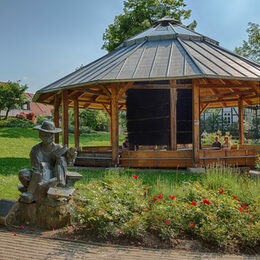 Gradierpavillion im Rosengarten in Salzgitter-BAd